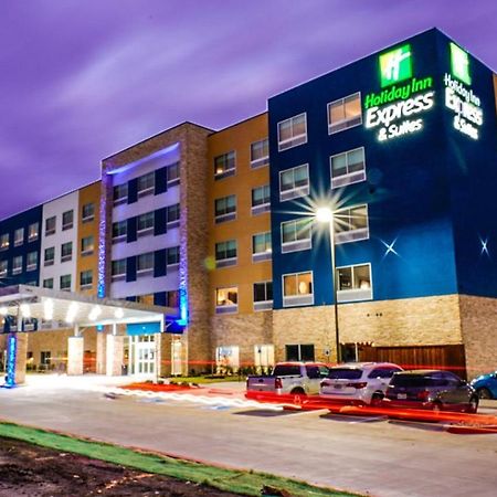 Holiday Inn Express & Suites - Dallas Market Center, An Ihg Hotel Εξωτερικό φωτογραφία