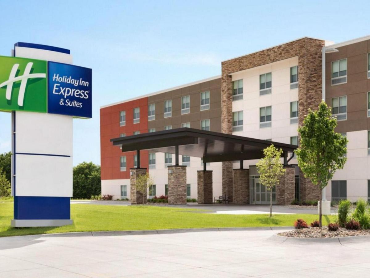 Holiday Inn Express & Suites - Dallas Market Center, An Ihg Hotel Εξωτερικό φωτογραφία