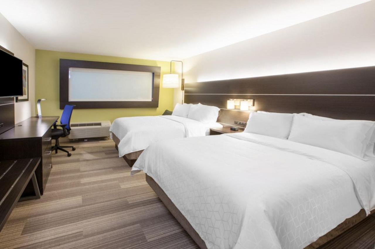 Holiday Inn Express & Suites - Dallas Market Center, An Ihg Hotel Εξωτερικό φωτογραφία